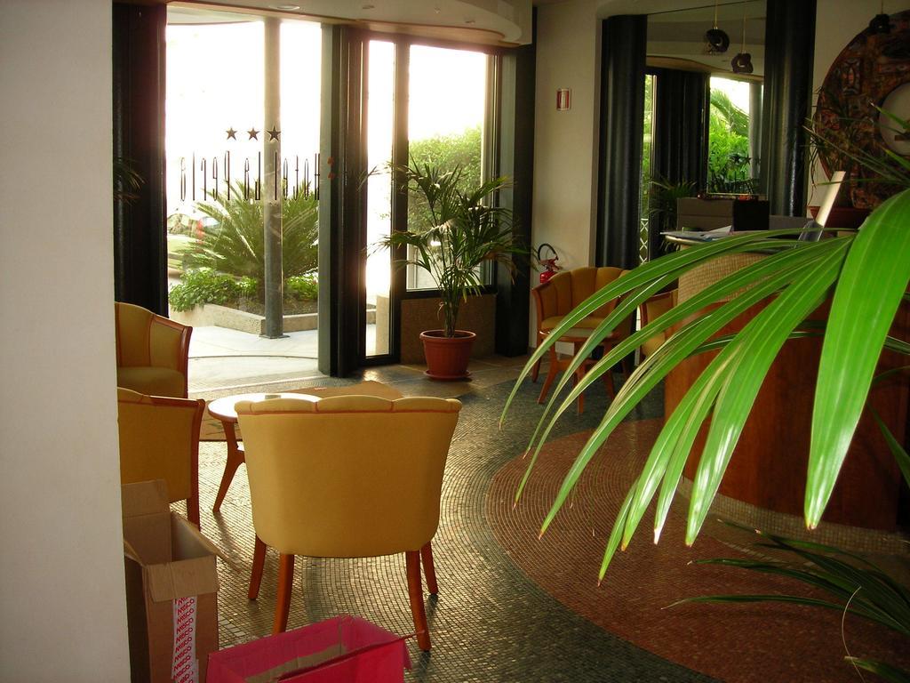 La Perla B&B Hotel Roseto Degli Abruzzi Exterior photo