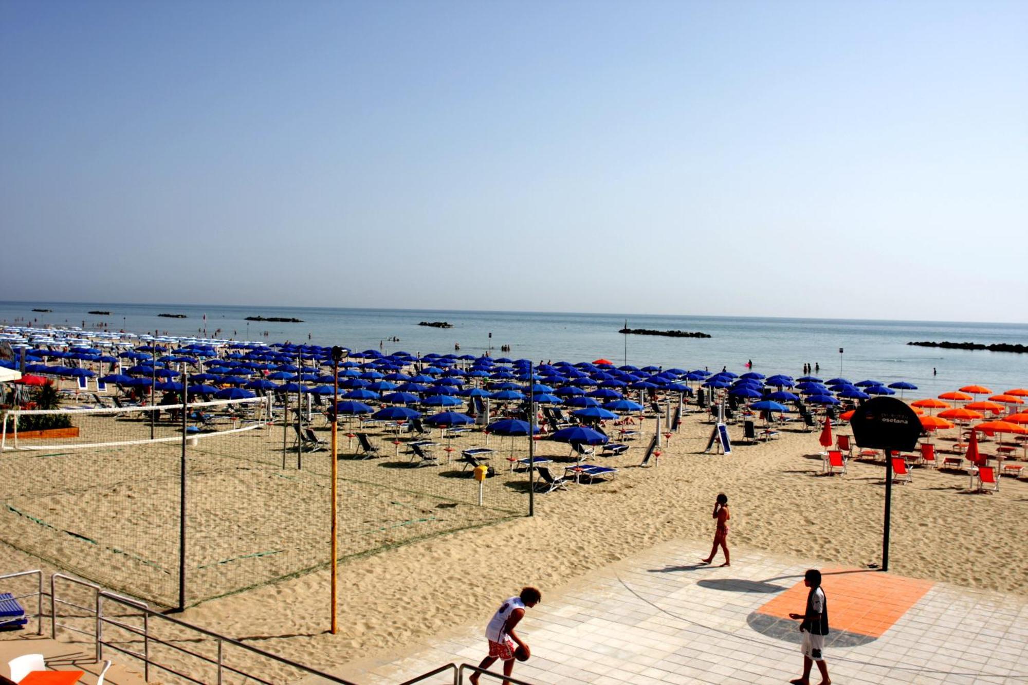 La Perla B&B Hotel Roseto Degli Abruzzi Exterior photo