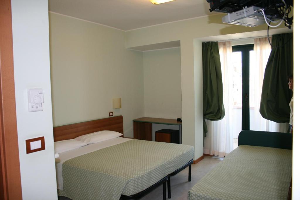La Perla B&B Hotel Roseto Degli Abruzzi Room photo