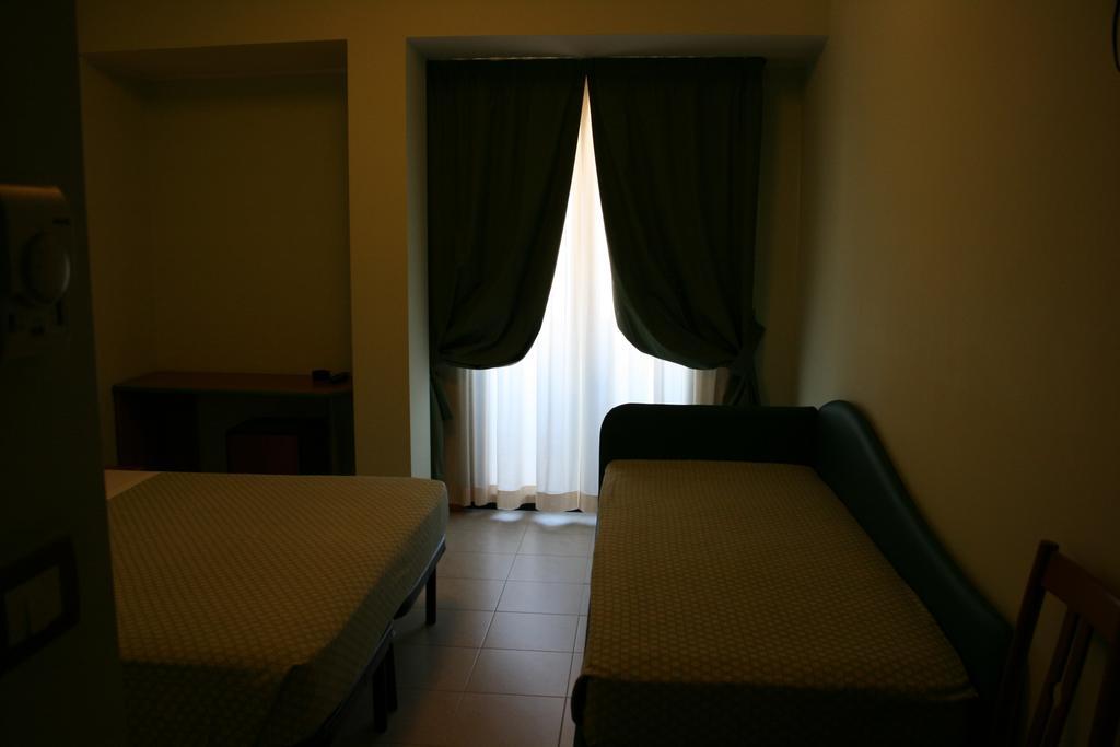 La Perla B&B Hotel Roseto Degli Abruzzi Exterior photo